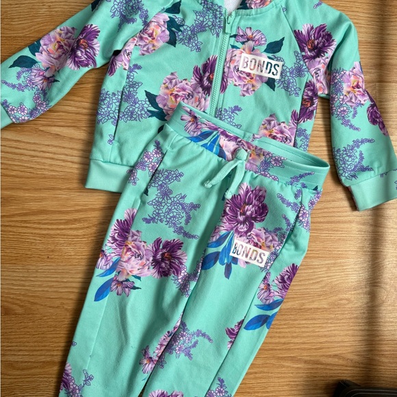 BONDS AUSTRALIA BUNDLE - Picture 4 of 12